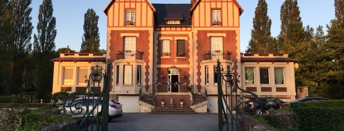 Château de Quesmy is one of สถานที่ที่ Justin ถูกใจ.