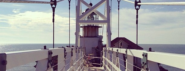 Point Bonita Lighthouse is one of places to return (troisieme).
