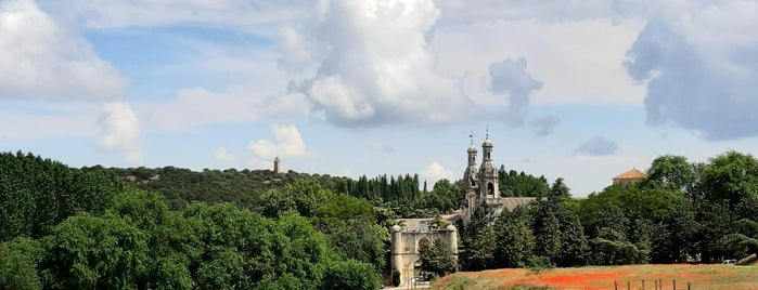 Monasterio La Santa Espina is one of Cerca de Urueña.