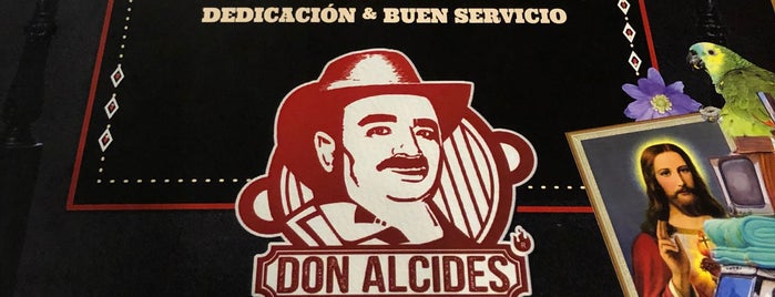Don Alcides is one of Medellin 🇨🇴.
