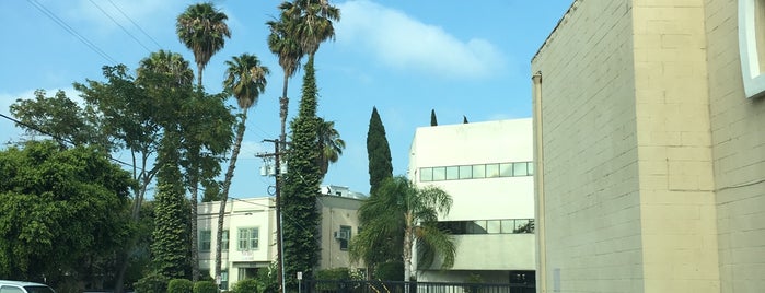 Culver City Art District is one of Carl'ın Kaydettiği Mekanlar.