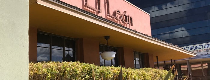 El Leon Spa is one of สถานที่ที่ Johanna ถูกใจ.