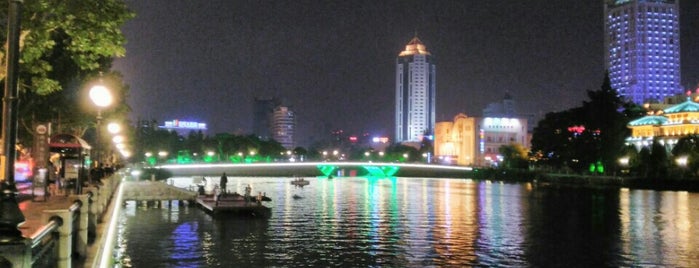 Huanxi Cultural Square is one of CanBeyaz : понравившиеся места.