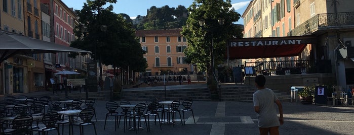 Place Clémenceau is one of FRANÇA/MEDITERRÂNEO.