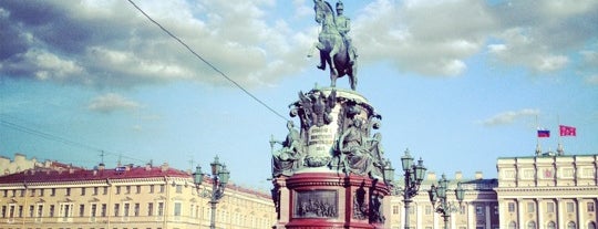 Place Saint-Isaac is one of Must visit in spb.