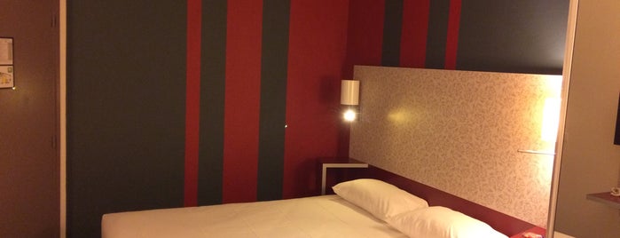 Ibis Styles Paris XV Lecourbe is one of Arzu’s Liked Places.