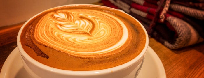 Turret COFFEE is one of The 15 Best Places for Lattes in Tokyo.