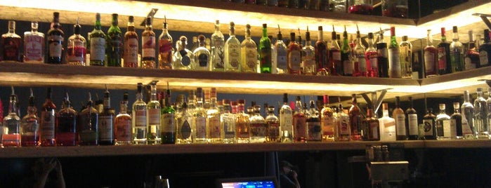 The Quality Bar is one of Locais salvos de Karla.