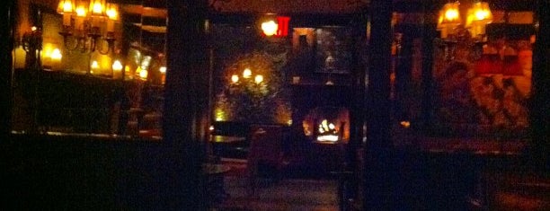 The Waverly Inn is one of Manhattan Restaurants with Fireplaces.