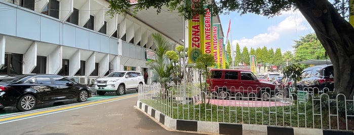 Pengadilan Negeri Jakarta Selatan is one of Goverment.