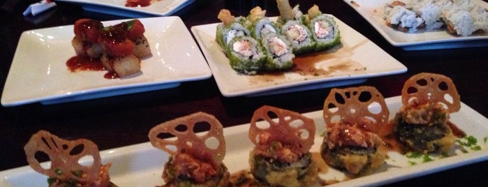 RA Sushi is one of Locais curtidos por Greg.