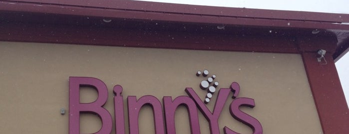 Binny's Beverage Depot is one of Laura’s Liked Places.