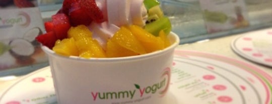 Yummy Yogurt is one of สถานที่ที่ Adam ถูกใจ.