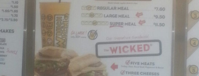 Which Wich? Superior Sandwiches is one of Tempat yang Disukai Shawn.