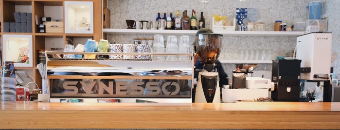 Retro / mojocoffee is one of Coffee, Tea, & Pastry Gallery.