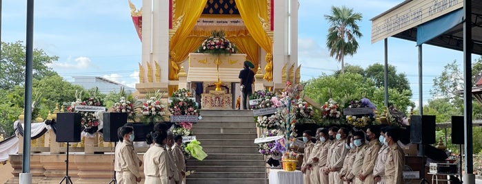 วัดทำเลทอง is one of Temple.