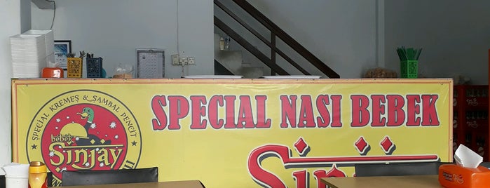 Nasi Bebek Sinjay is one of Tempat yang Disukai Remy Irwan.