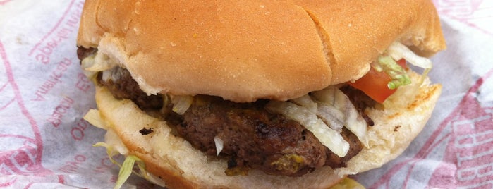 Fatburger is one of Tempat yang Disukai Ayan.