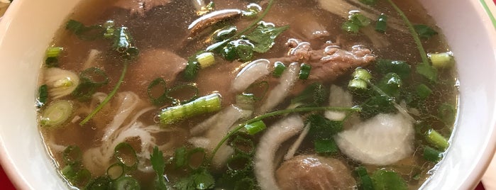 Mai Pho Vietnamese Cuisine is one of Katya 님이 좋아한 장소.