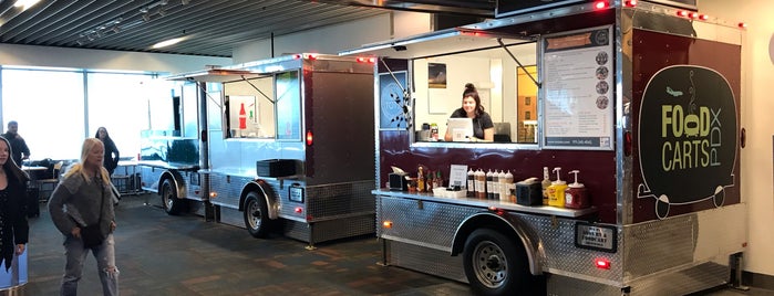 Food Carts is one of Lugares guardados de Stacy.