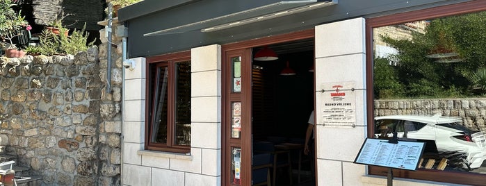 Pizzeria Tabasco is one of Dubrovnik.