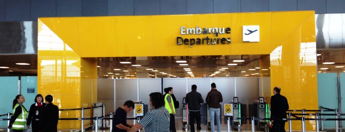 Aéroport de São Paulo / Guarulhos (GRU) is one of Minha segunda lista.