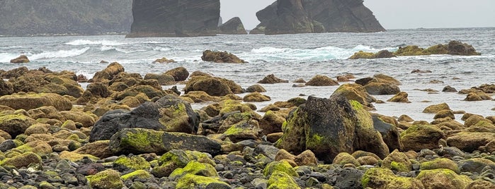 Piscinas Naturais de Mosteiros is one of AZ.