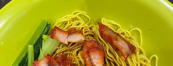 Lucky Wanton Noodle is one of Makan Singapore.