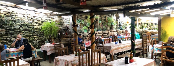 Restaurante da Sinhá is one of top.