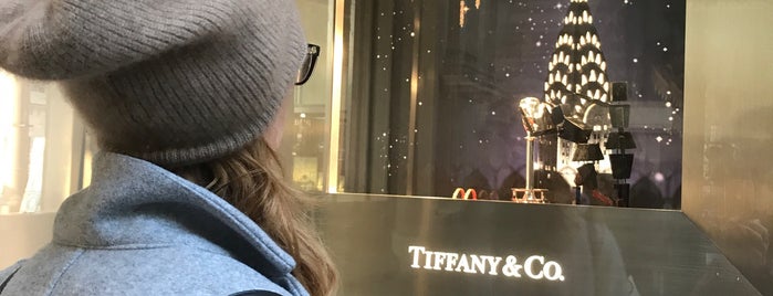 Tiffany & Co. is one of Шоппинг.