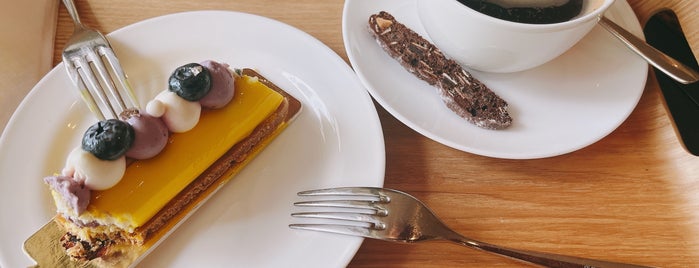 Dolcetto is one of Singapore - Cafes/Cakes.