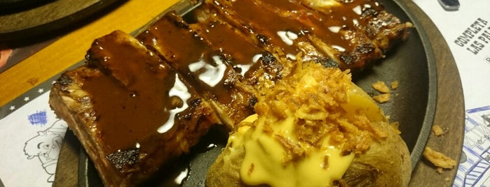 Ribs Equinoccio is one of Rubénさんのお気に入りスポット.