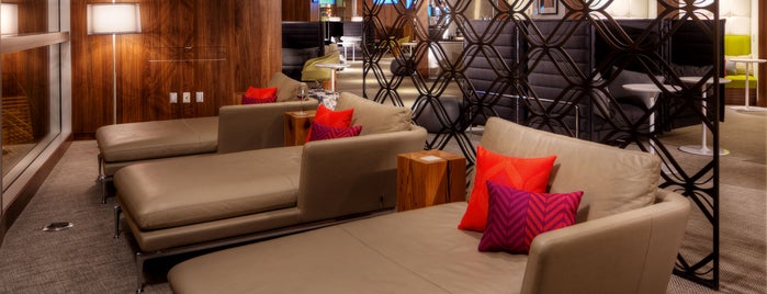 The Centurion Lounge by American Express is one of Lieux qui ont plu à Kalsii.