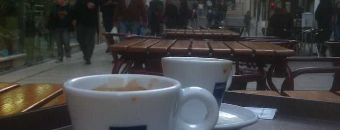 Espresso Bar is one of Lisbon.