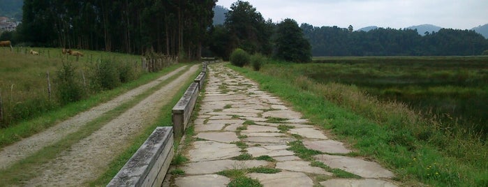 Paseo fluvial del Landro is one of Rincones de Galicia.