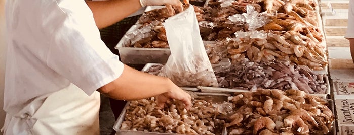 Mercado Municipal de Peixe is one of My favorites for Comidas / Bebidas.