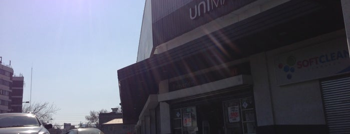 Unimarc is one of Tempat yang Disukai Anderson.