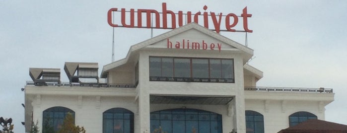 Cumhuriyet Halimbey Restoran is one of Lugares favoritos de Rıza.