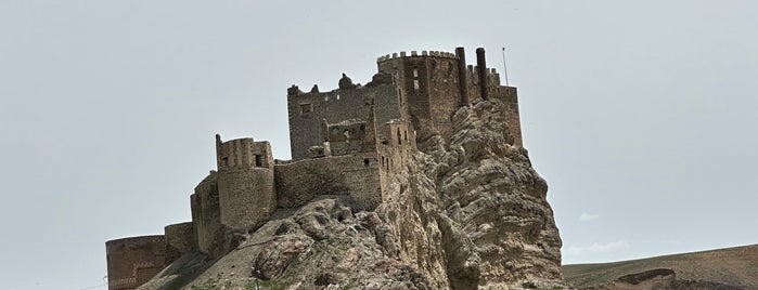 Hoşap Kalesi is one of Turkey's most magnificent castles.