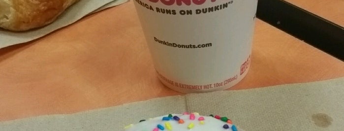 Dunkin Donuts is one of Lunch DVF.