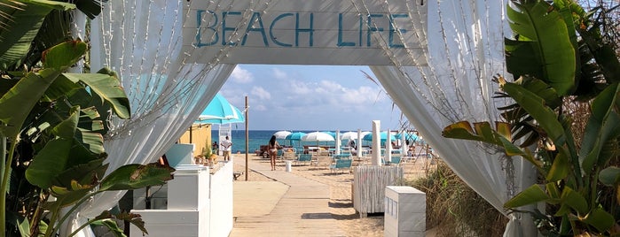 Le Palme Beach Club is one of Apulia Lifestyle Guide.