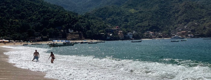 Yelapa Beach is one of Culturales.