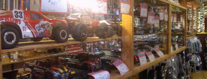 Florida Hobby Shop is one of Felipeさんのお気に入りスポット.