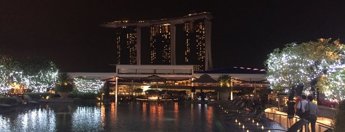 Lantern is one of สถานที่ที่ Woo ถูกใจ.