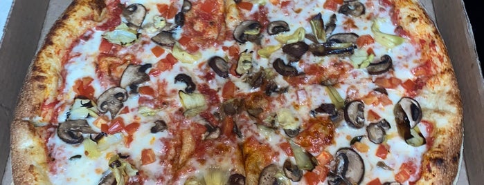 Flippers Pizzeria is one of Recommended.