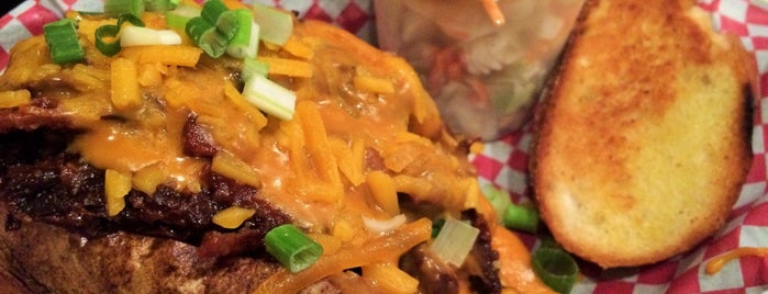 Ellie Lou's Brews & BBQ is one of Want to try.