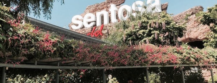Sentosa Island is one of My favourite hang out places in Singapore.