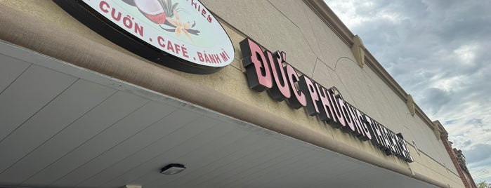 Duc Phuong Thach Che is one of Houston Burbs.