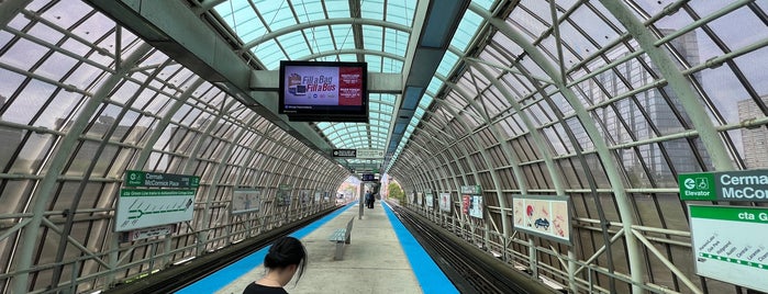 CTA - Cermak-McCormick Place is one of Robertさんのお気に入りスポット.