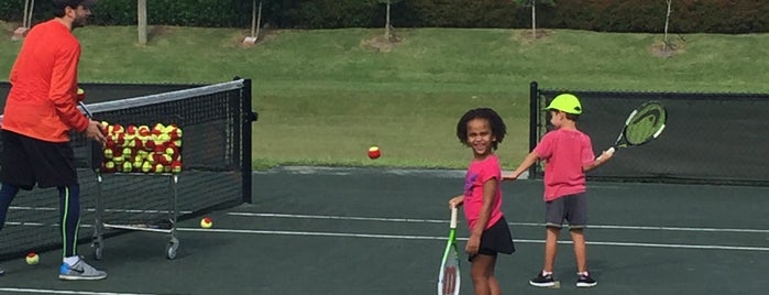 Palm Beach Gardens Tennis Center is one of Catherine'nin Beğendiği Mekanlar.